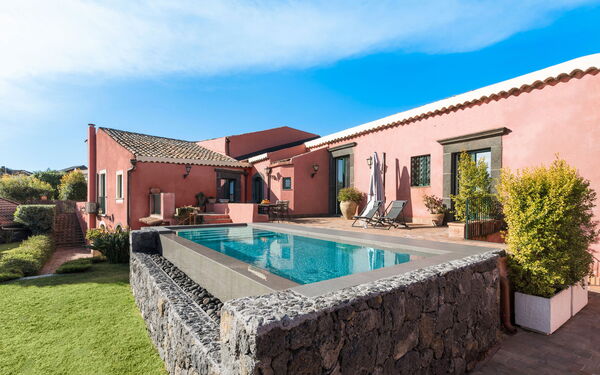 Micanera House: Building Exterior, Garden, Outdoor, Pool