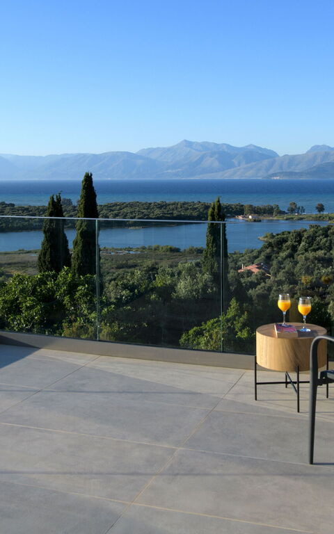 Villa Cocona: Balcony / Terrace / Patio, Building Exterior, Outdoor, Scenic View