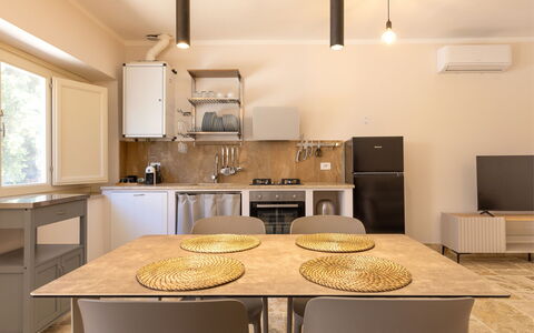 Accommodation Borgo Ariano 2: Dining Room, Kitchen