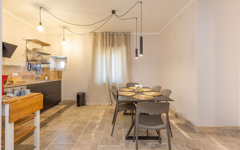 Accommodation Borgo Ariano 16: Dining Room, Kitchen