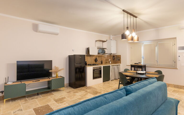 Accommodation Borgo Ariano 3: Dining Room, Kitchen, Living Room