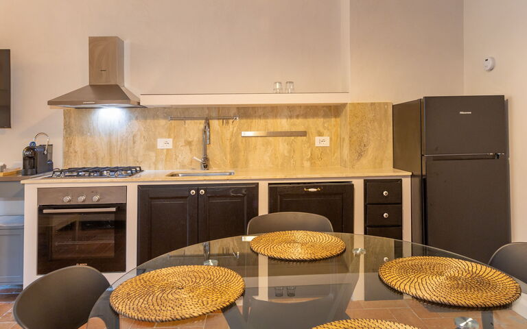 Accommodation Borgo Ariano 8: Dining Room, Kitchen