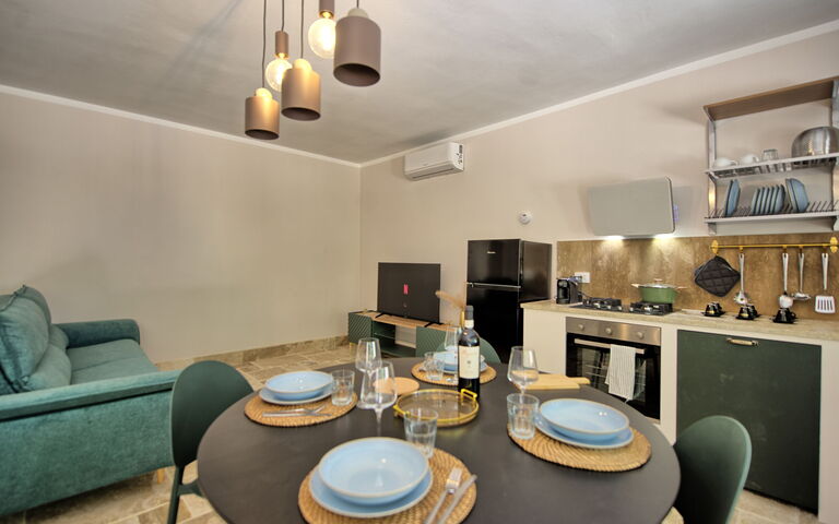 Accommodation Borgo Ariano 3: Dining Room, Kitchen, Living Room