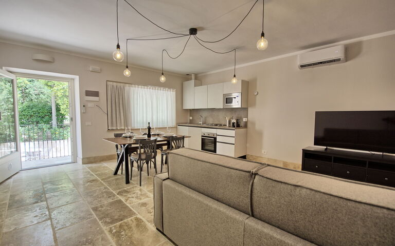 Accommodation Borgo Ariano 4: Dining Room, Kitchen, Living Room