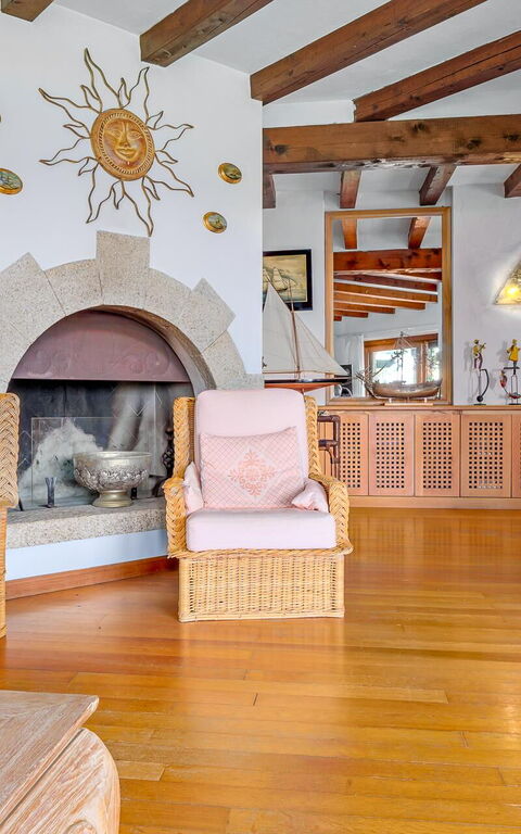 Villa Silenis: Living Room