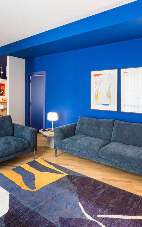 Monumento Apartament: Living Room