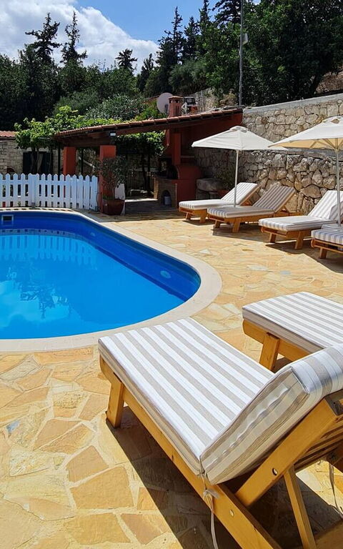 Villa Nikolas: Building Exterior, Pool