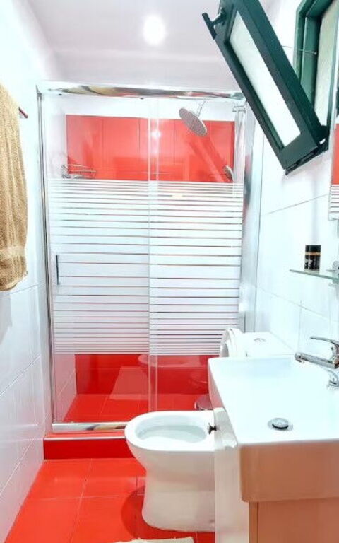 Villa Nikolas: Bathroom