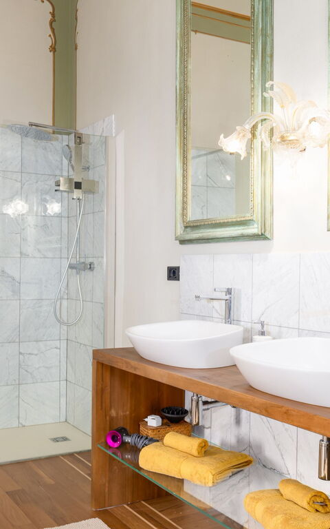 Villa Silvia: Bathroom