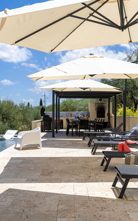 Villa Silvia: Building Exterior, Pool