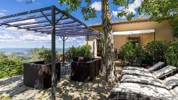 Villanova Lonciano - 2026: Building Exterior, Outdoor