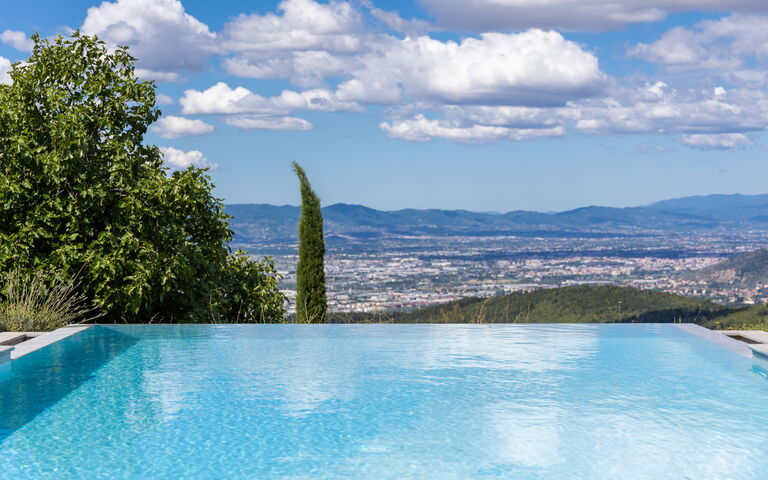 Villa Lonciano - 2026: Building Exterior, Outdoor, Pool, Scenic View