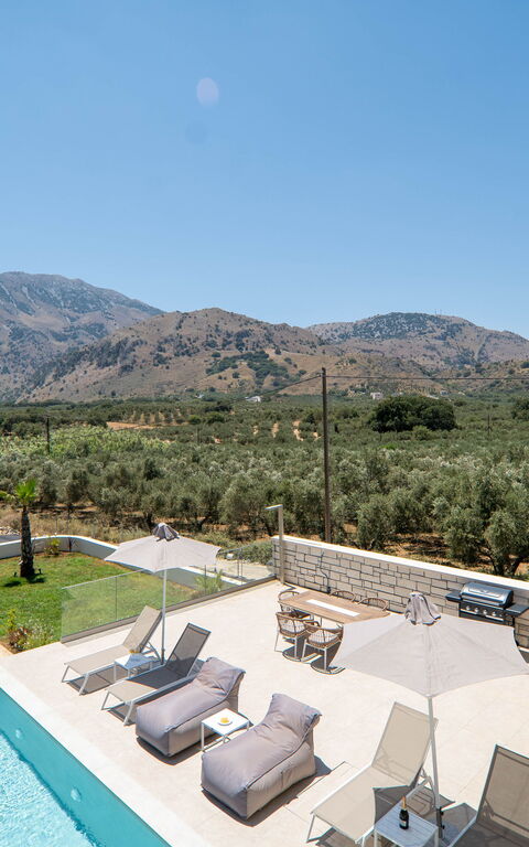 Villa Zen Aphrodite: Building Exterior, Garden, Outdoor