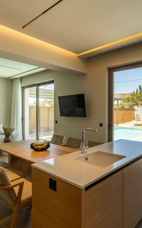 Villa Zen Hephaistos: Dining Room, Living Room