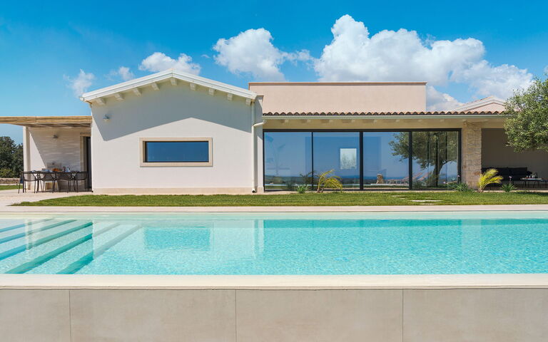 Netina Domus: Outdoor, Pool