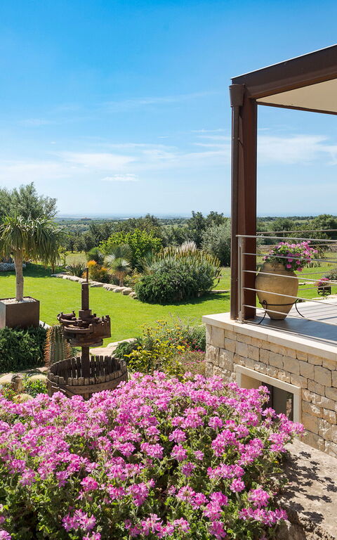 Corte Antigua: Balcony / Terrace / Patio, Building Exterior, Garden, Outdoor, Pool