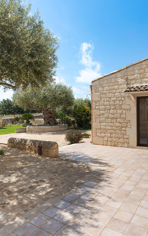 Corte Antigua: Building Exterior, Outdoor