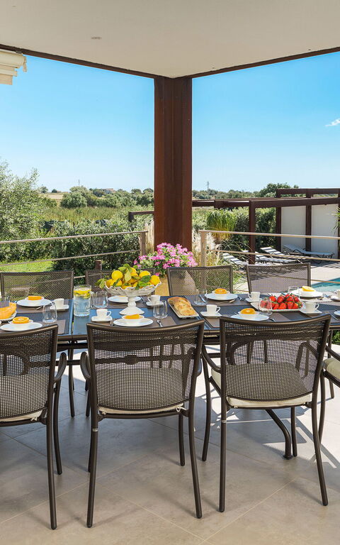 Corte Antigua: Balcony / Terrace / Patio, Building Exterior, Garden, Outdoor, Pool