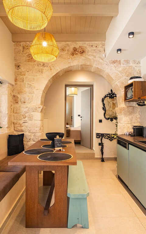 Villa Platon: Dining Room, Kitchen