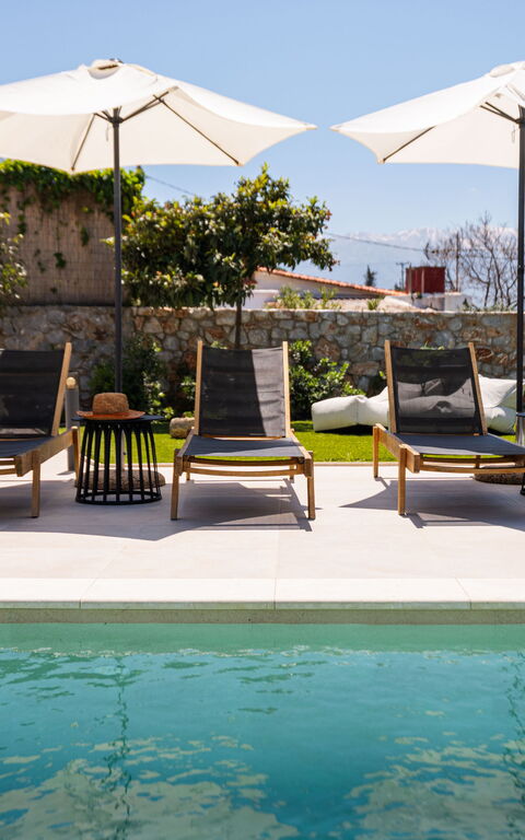 Villa Platon: Outdoor, Pool