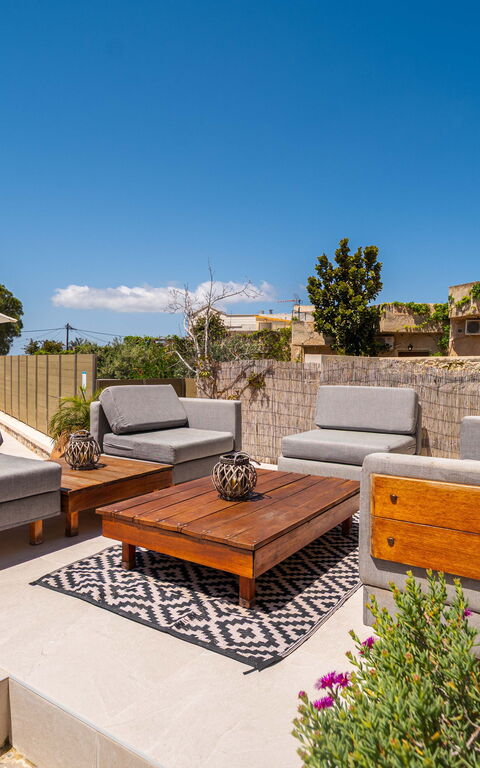 Villa Platon: Garden, Outdoor