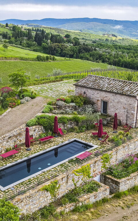 Villa Tenuta Casenuove: Pool, Scenic View