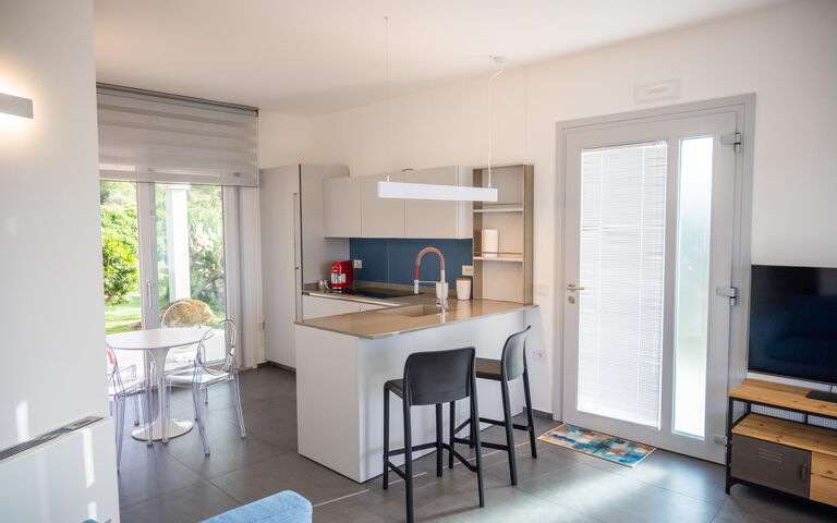 Villa Fior D'acqua: Dining Room, Kitchen, Living Room