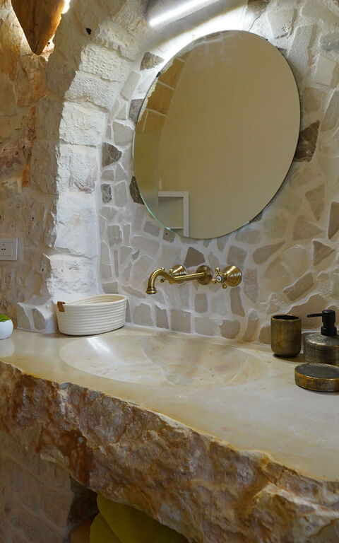 Trullo Samanta: Bathroom