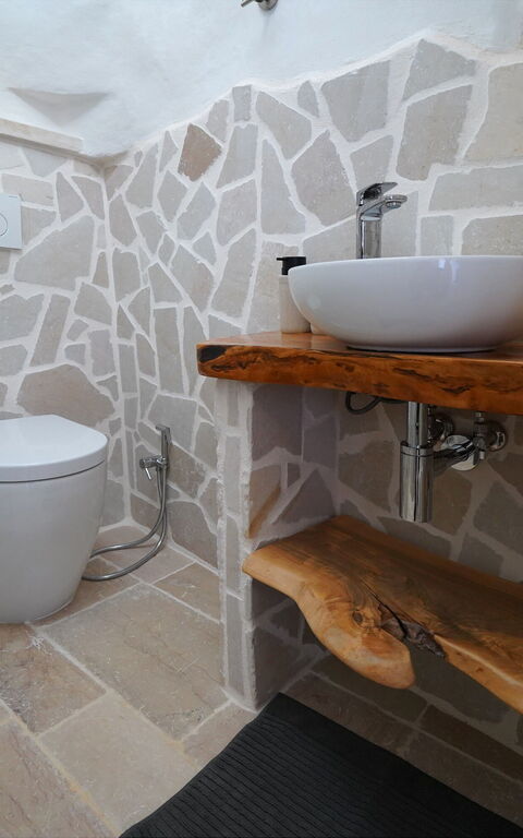 Trullo Samanta: Bathroom