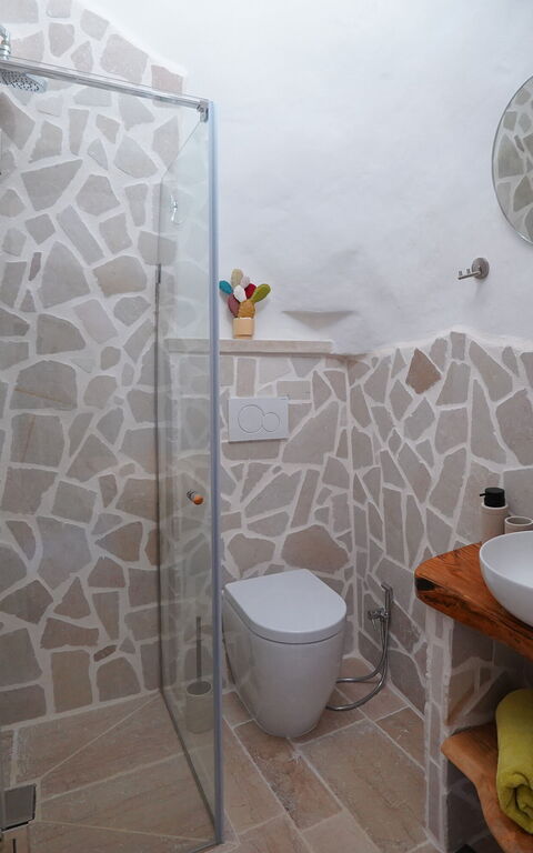 Trullo Samanta: Bathroom