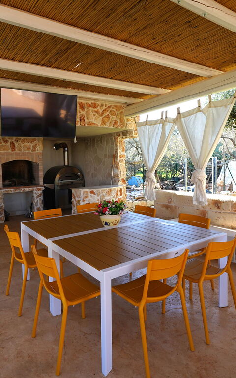 Trullo Samanta: Balcony / Terrace / Patio, Building Exterior, Outdoor