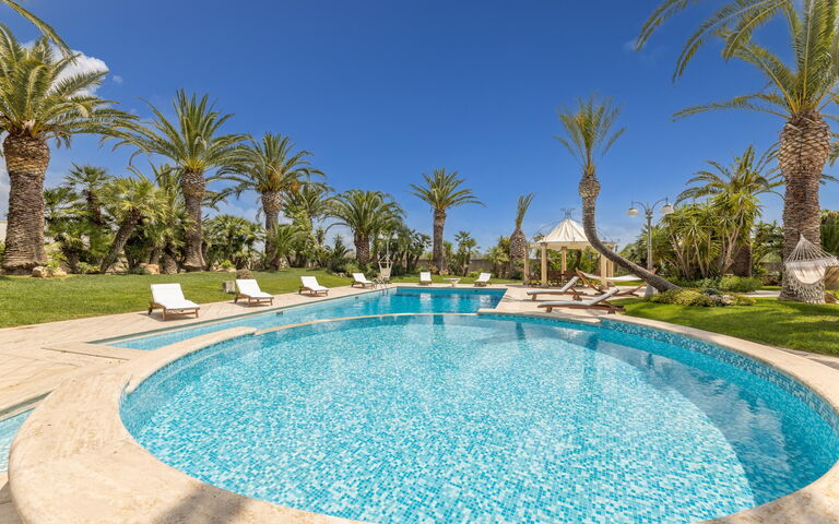 Villa Oasi Di Pace: Building Exterior, Outdoor, Pool