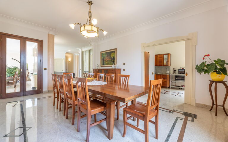 Villa Oasi Di Pace: Dining Room