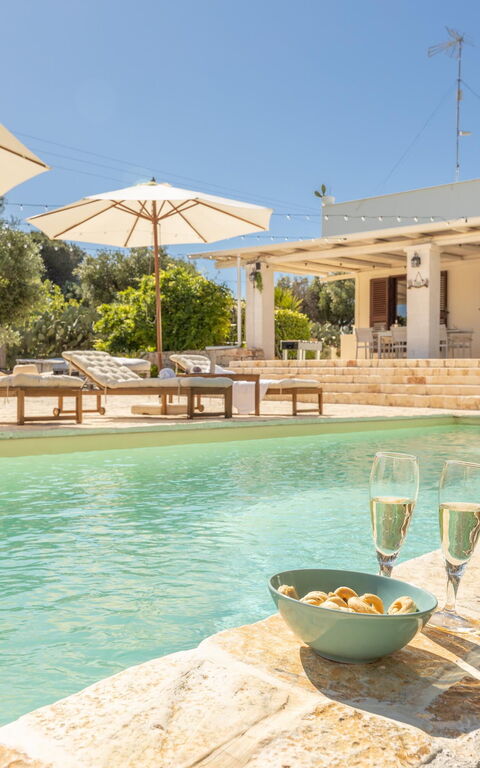 Villa Lampu Di Luce: Building Exterior, Outdoor, Pool