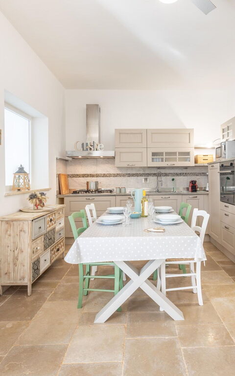 Villa Lampu Di Luce: Dining Room, Kitchen, Living Room