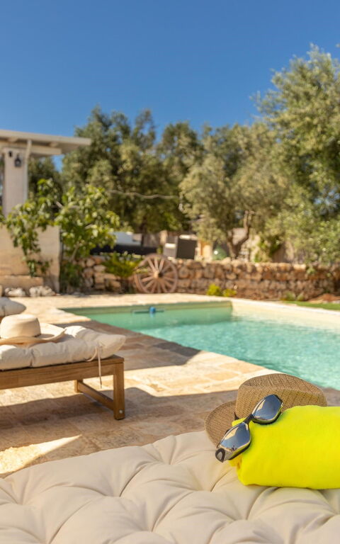 Villa Lampu Di Luce: Building Exterior, Outdoor, Pool