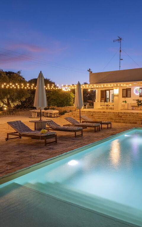 Villa Lampu Di Luce: Building Exterior, Outdoor, Pool