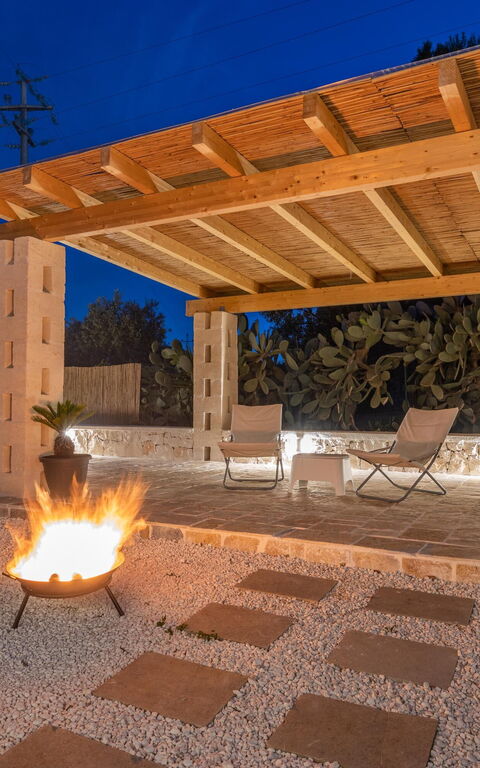 Villa Lampu Di Luce: Balcony / Terrace / Patio, Building Exterior, Outdoor