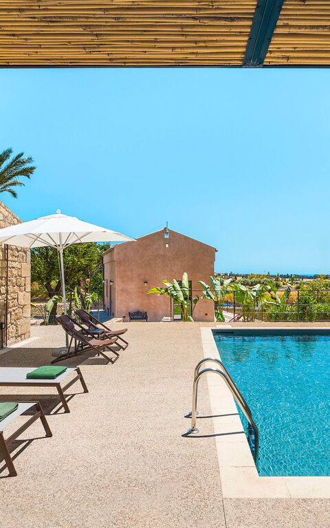 Dimora Spinazzella: Building Exterior, Outdoor, Pool