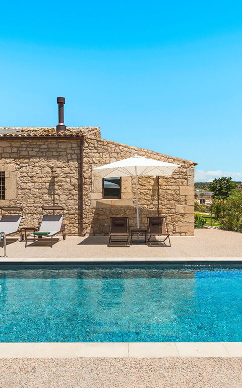 Dimora Spinazzella: Building Exterior, Outdoor, Pool