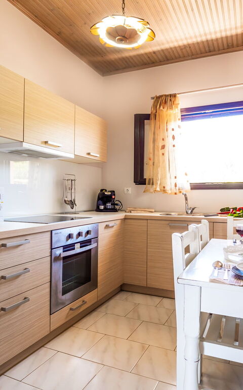 Villa Irida: Kitchen