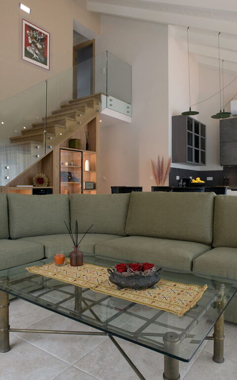 Villa Eleas Ikos: Living Room