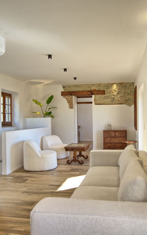 Villa Anna: Living Room