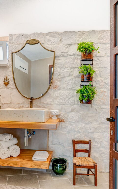Trulli di Luccio: Bathroom