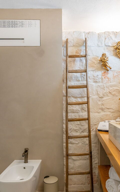 Trulli di Luccio: Bathroom