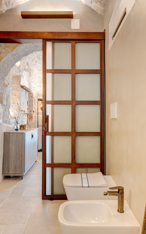 Trulli di Luccio: Bathroom