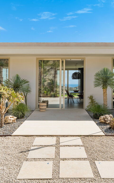 Villa Petite Afrique: Main Entrance