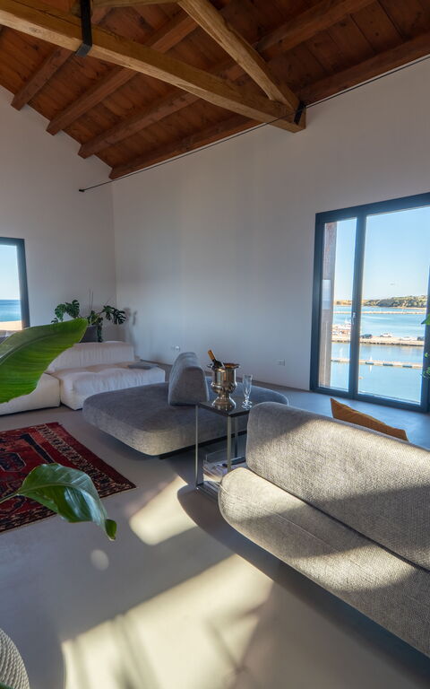 Punta Marina Luxury House: Living Room