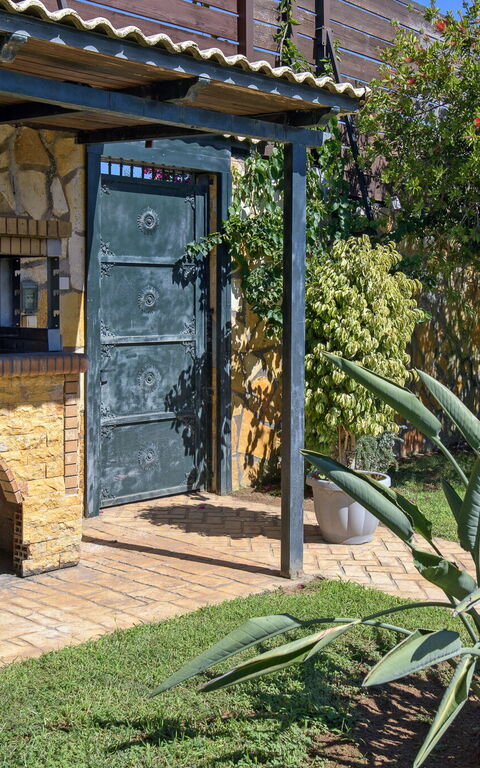 Villa Carreta: Balcony / Terrace / Patio, Building Exterior, Garden, Outdoor