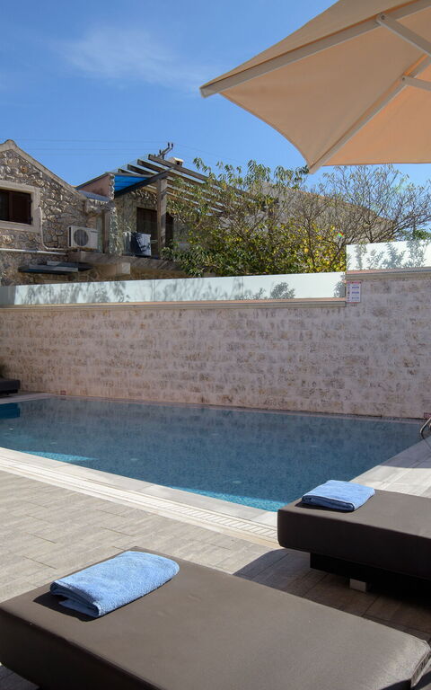 Doctor'S House: Building Exterior, Outdoor, Pool